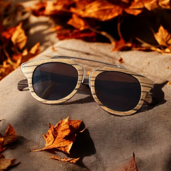 lunettes de soleil ILS577 Lunettes de soleil en bois ILS579 ILAYKA – monture brute artisanale, verres foncés, design intemporel et moderne.