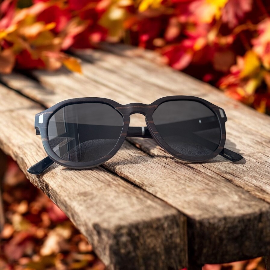 Lunettes de soleil en bois